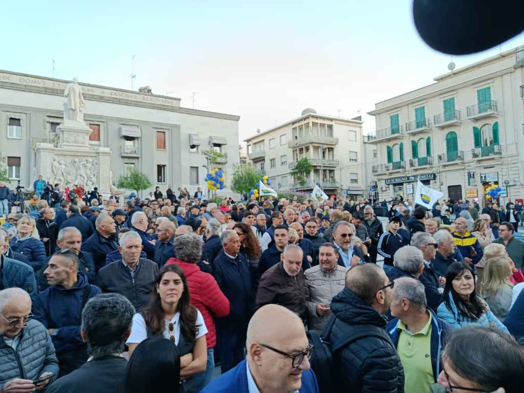 regionali comizio lega rc