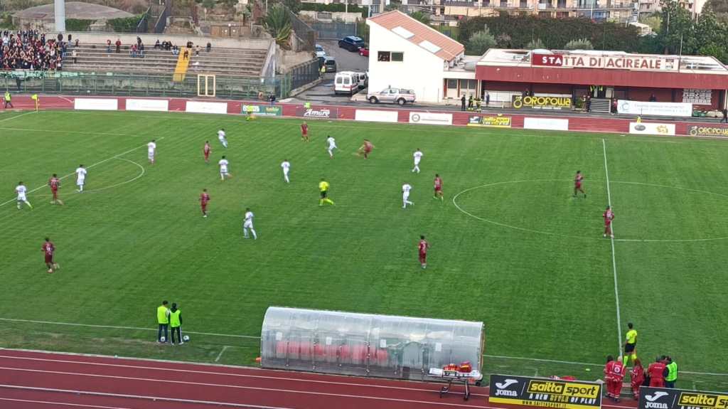 Serie D, Acireale: dopo la mega squalifica, il saluto del capitano Iuliano