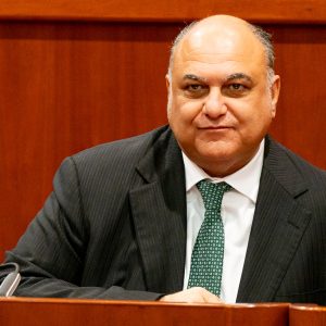 Caro carburante, al via gli aiuti per l’autotrasporto. Calabrese: ‘Dalla Regione sostegno concreto alle imprese’