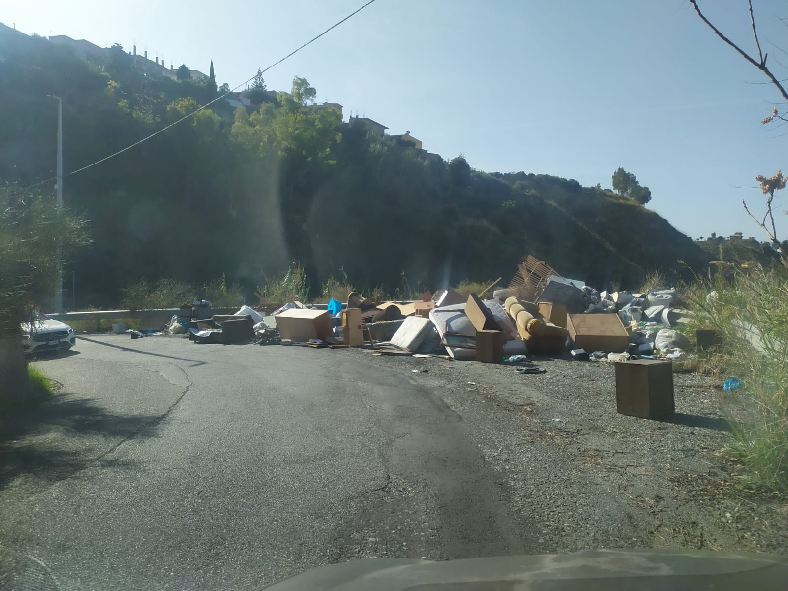 DIscarica tra Sala di Mosorrofa e Cannavò