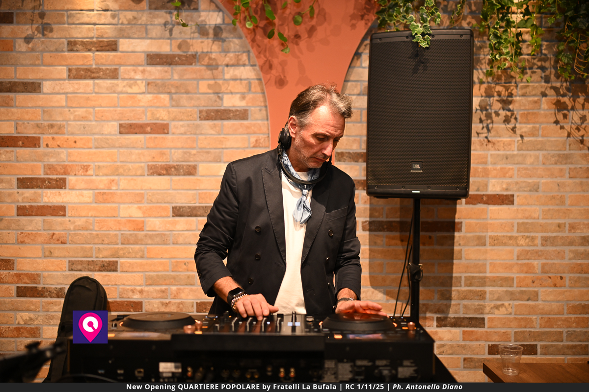 QUARTIERE POPOLARE ()