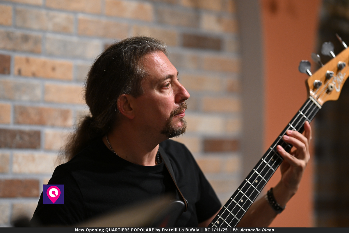 QUARTIERE POPOLARE ()