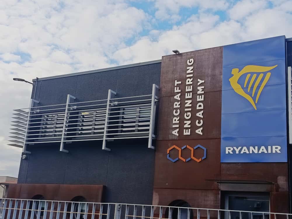 aea aircraft eingineering academy