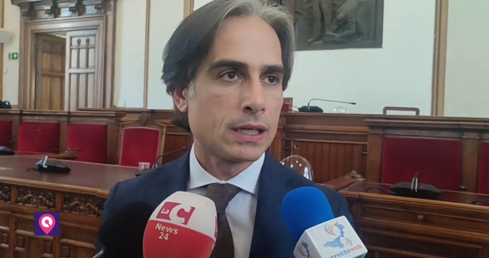 Scontro totale Pd-Falcomatà, ma il sindaco minimizza: ‘Rottura? Mi viene da ridere’