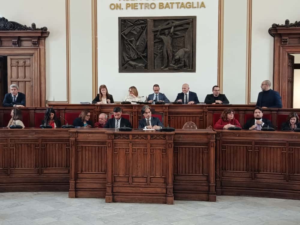 falcomatà documento politico