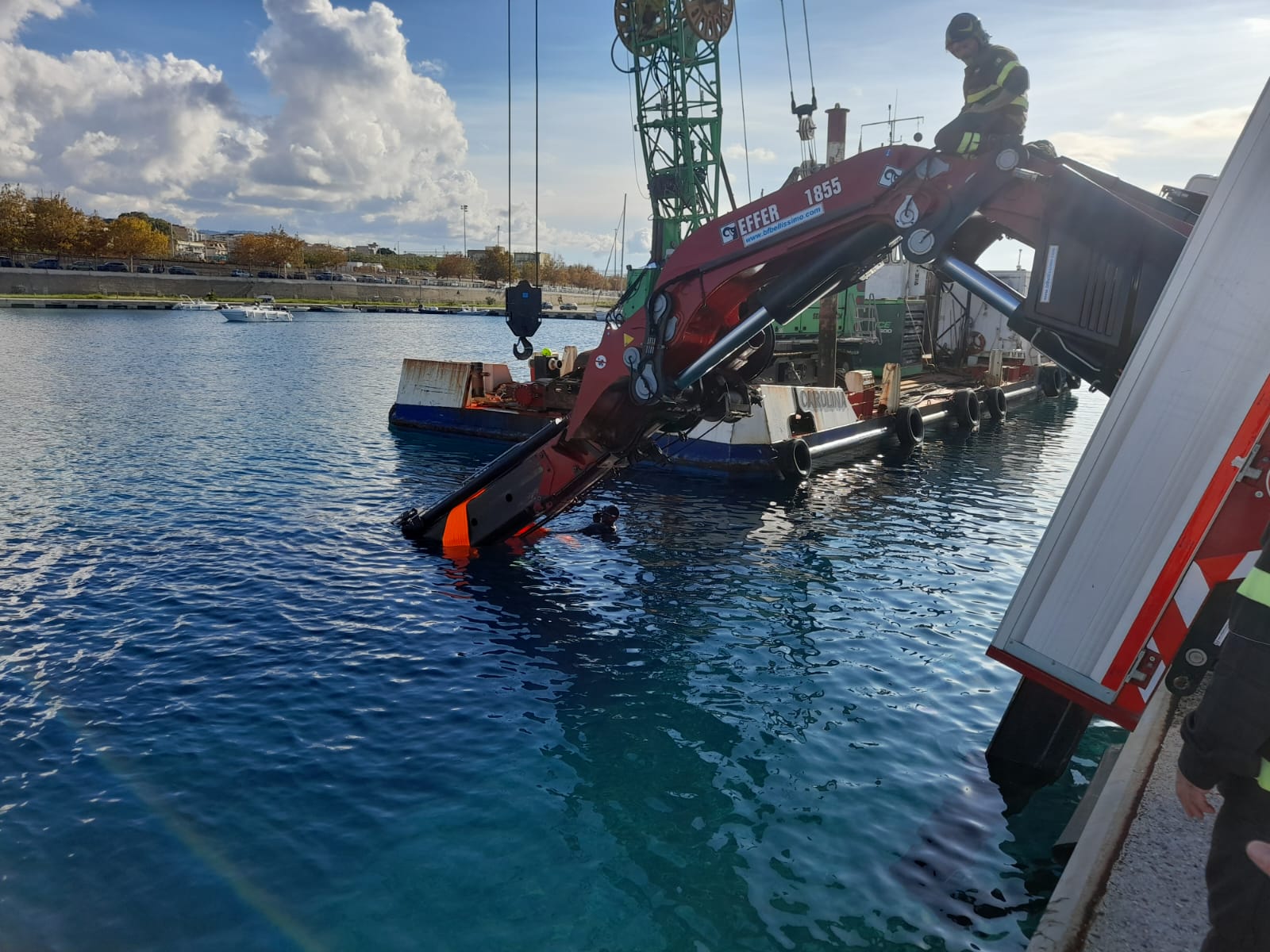 incidente porto turistico villa gru mare