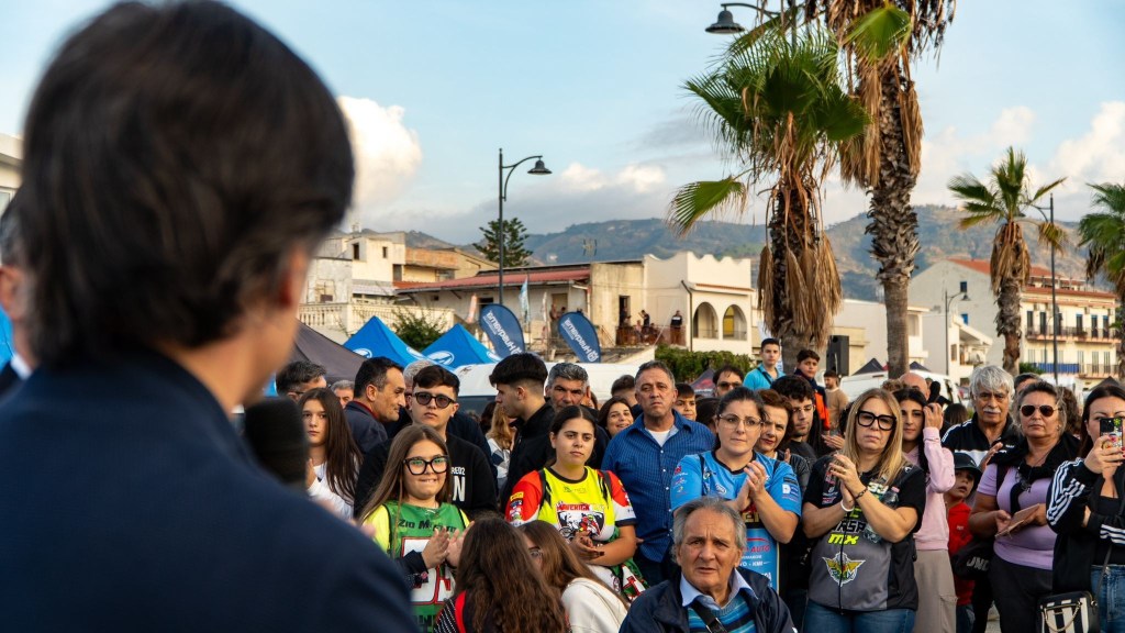 lungomare catona moto cross ()