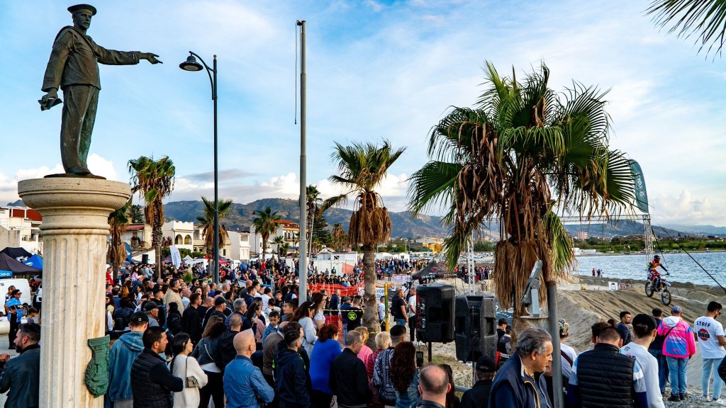 lungomare catona moto cross ()