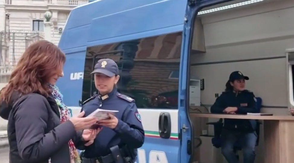 polizia stato questo non e amore novembre violenza genere