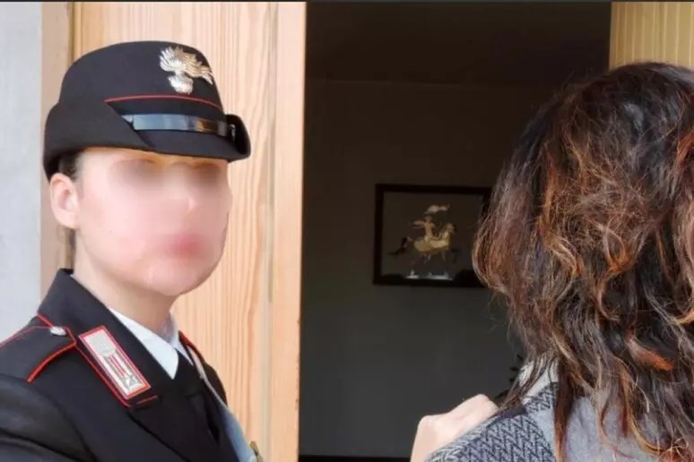 Maltratta l’ex compagna, arrestato uomo in Calabria