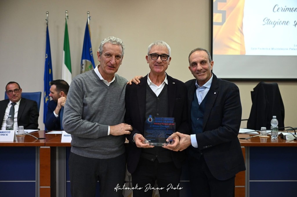 Domotek Volley celebra Billy Gurnari: ‘Allenatore Benemerito Fipav’