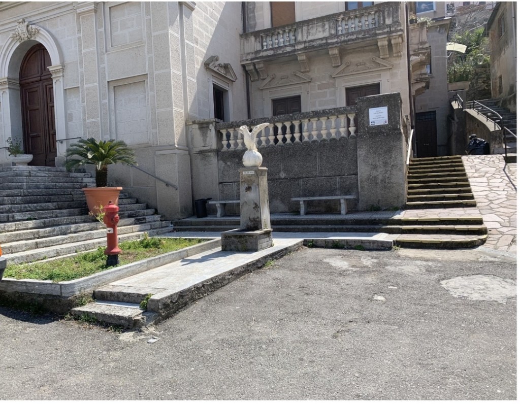 Le due scalinate