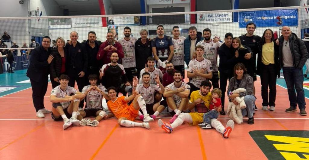La Domotek Volley scende in campo per la ricerca: i giganti della Serie A3 protagonisti a “Note di Moda”.