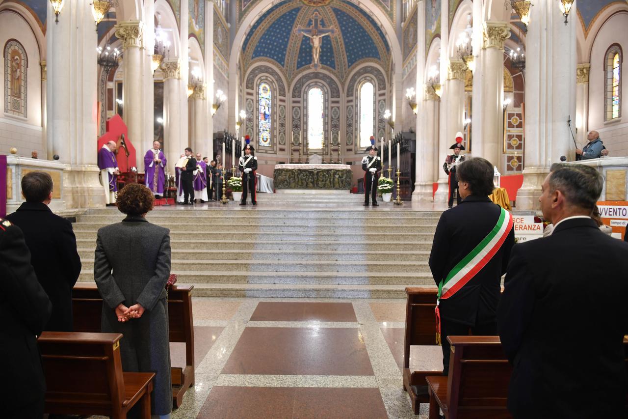 Precetto natalizio forze armate e di polizia ()