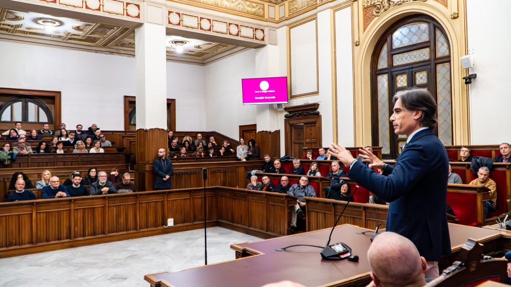 Saluti Falcomatà palazzo San Giorgio ()