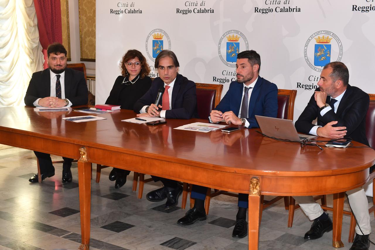 conferenza stampa dicembre