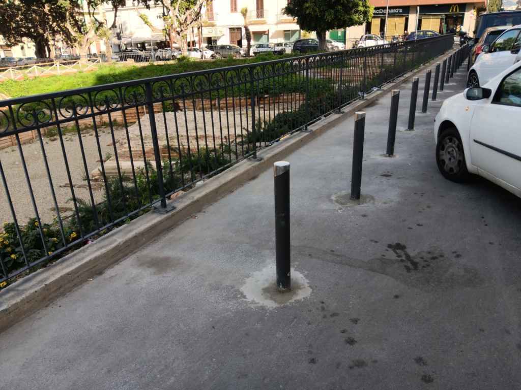dissuasori piazza garibaldi reggio calabria