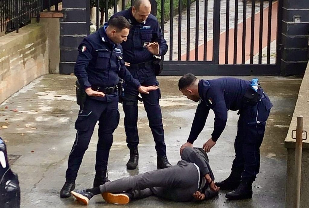 Catturati i detenuti evasi dal carcere di Locri, i sindacati: ‘Grande lavoro della Polizia Penitenziaria’