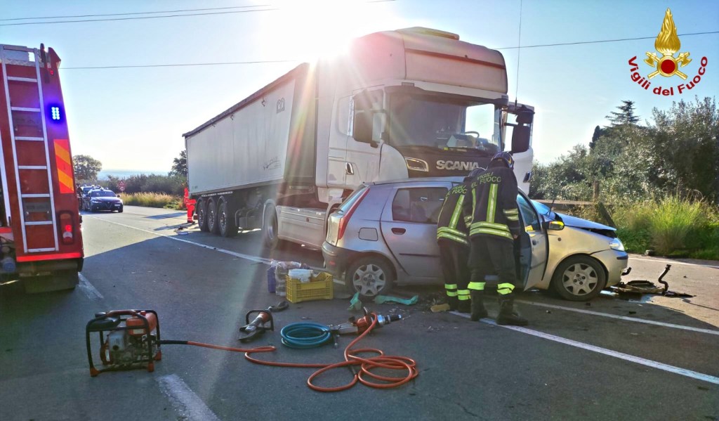 Incidente stradale sulla Sp 263, un morto e un ferito grave