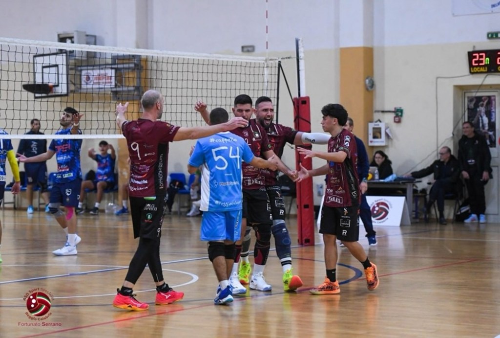 Volley: la Dhelios cede alla capolista, ma a testa alta