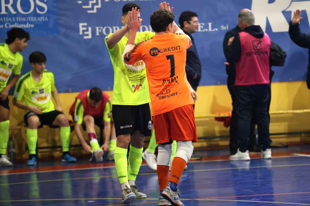Calcio a 5: la Cadi Antincendi Futura infiamma il Palattinà. Battuta Roma