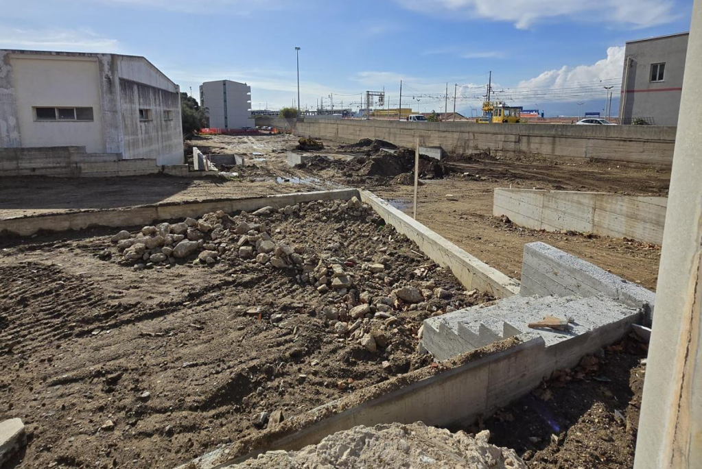 Parcheggio via Mazzini VIlla ()