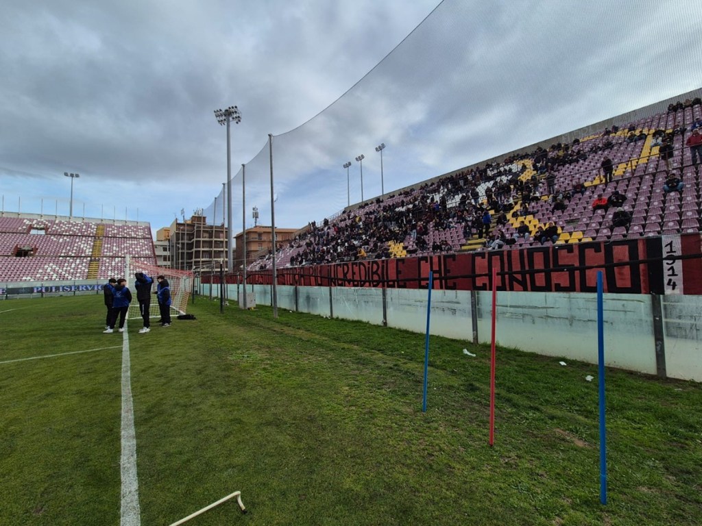 Reggina Vibonese striscione