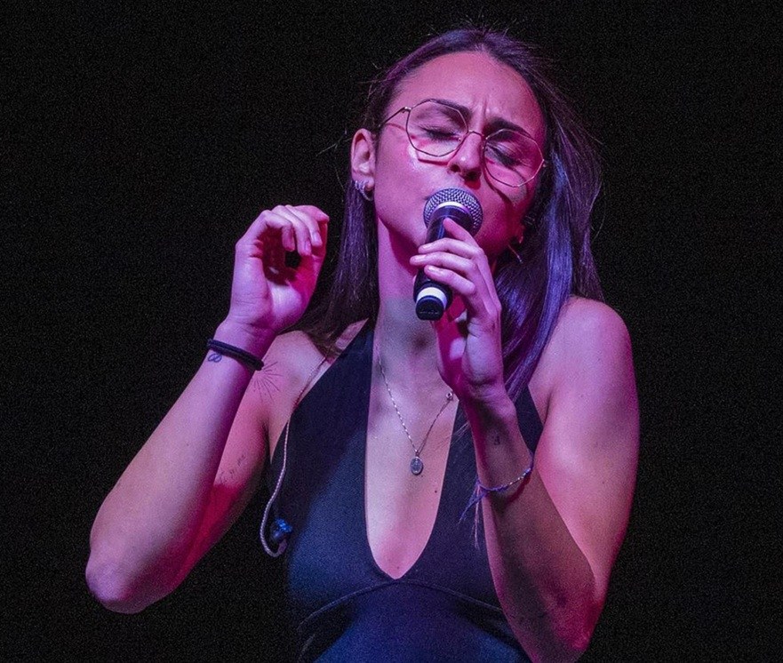La giovane cantante palmese Martina Mattiani protagonista a “Amici”