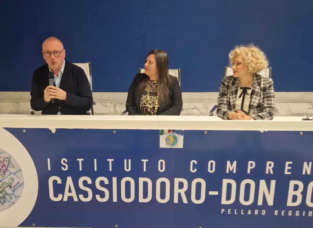 Metro City, il sindaco f.f. Versace: “Dialetto simbolo della nostra identità”