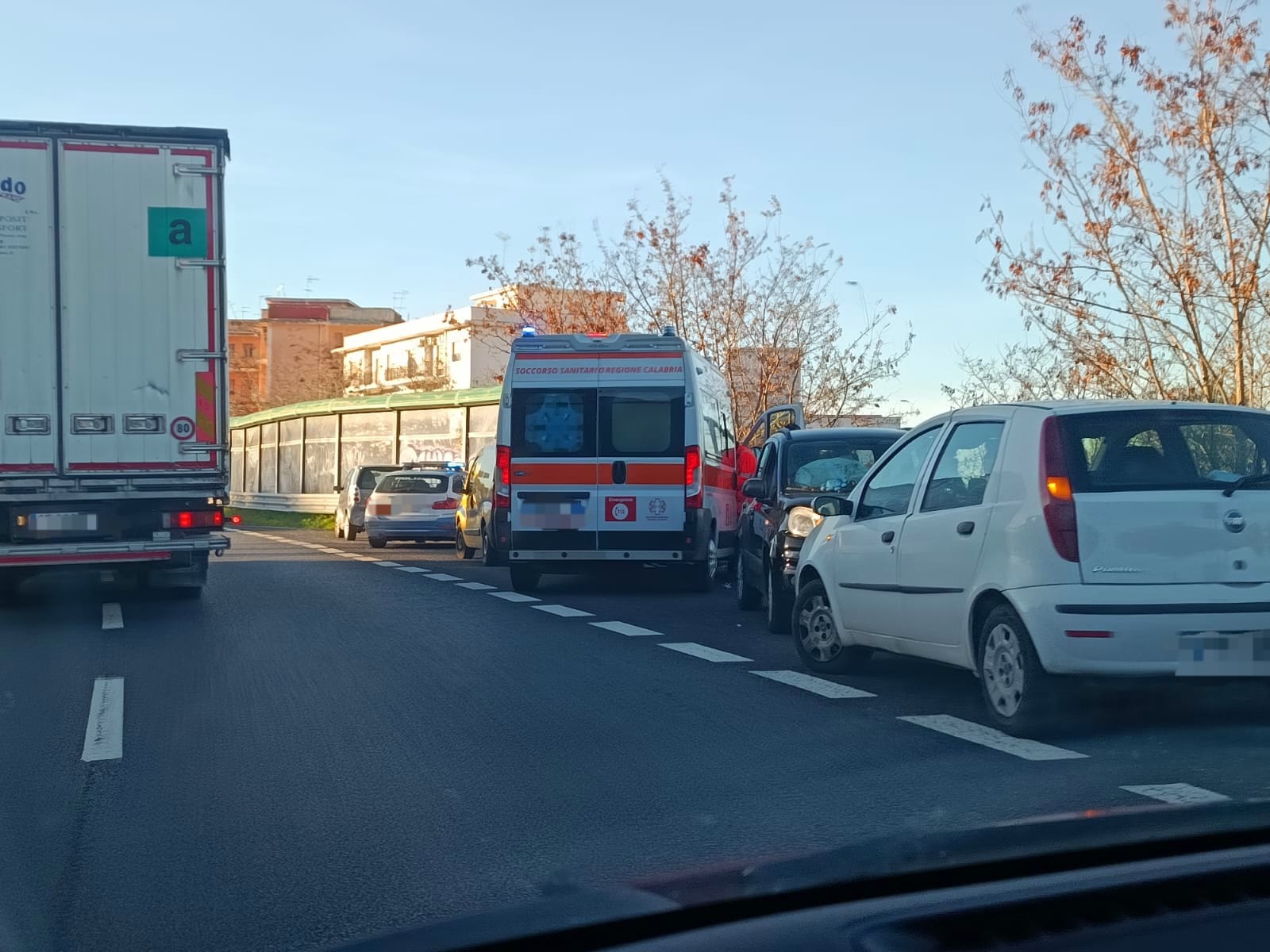 incidente raccordo autostradale