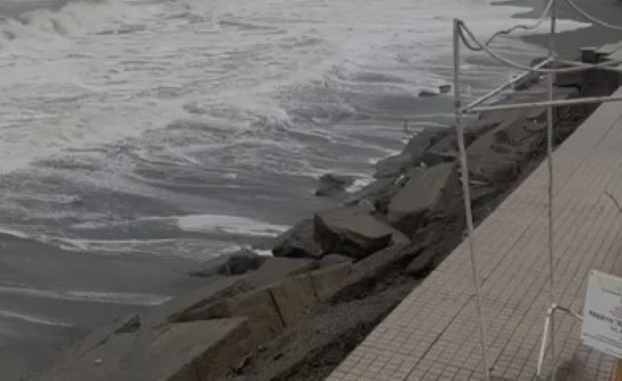 lungomare melito crollo