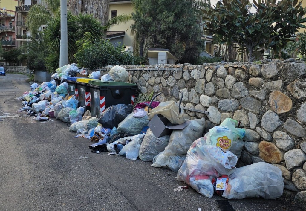 rifiuti archi