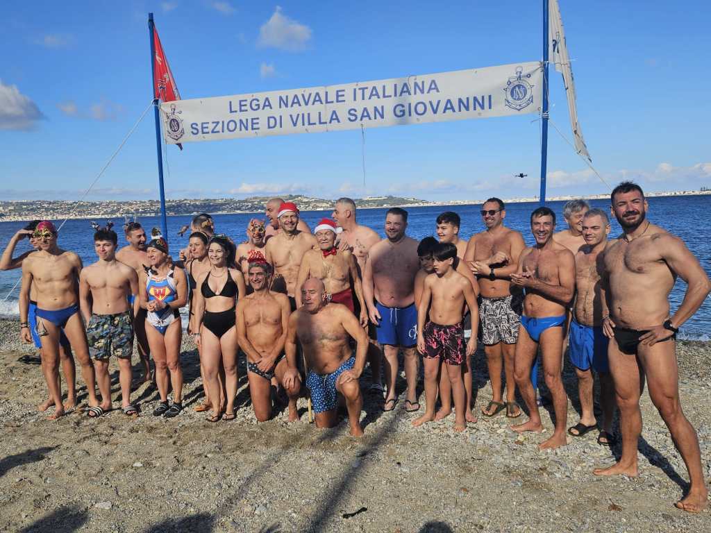 villa san giovanni tuffo capodanno ()