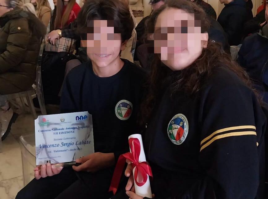Reggio, giovani e talentuose penne crescono: studenti della “Falcomatà–Archi” premiati dalla Fondazione Scopelliti