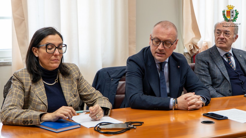 adsp stretto messina