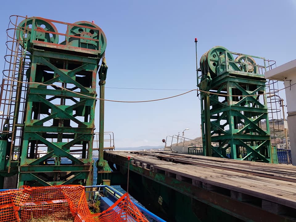 attracchi ferry boat