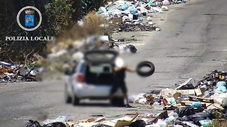 polizia locale rifiuti