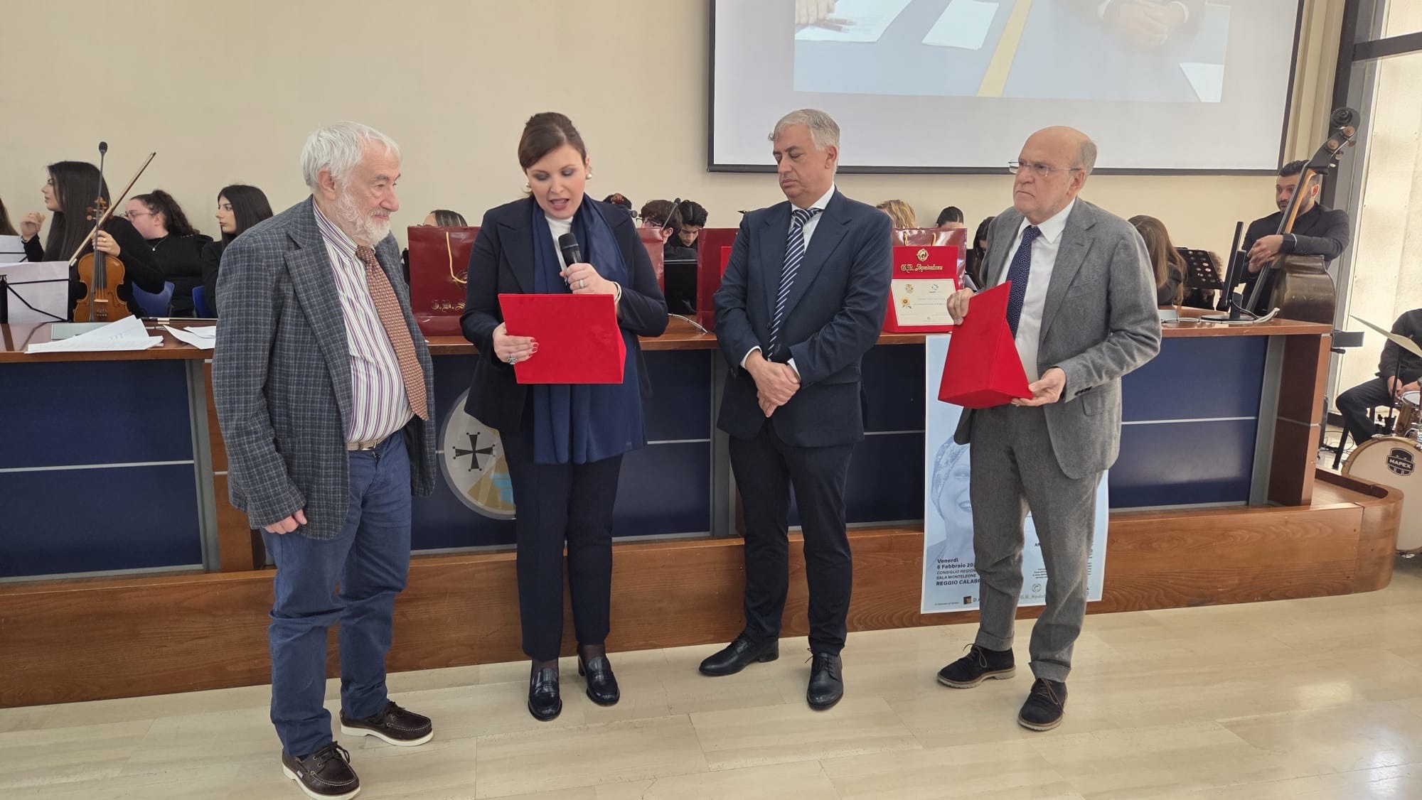 premio lilia gaeta ()