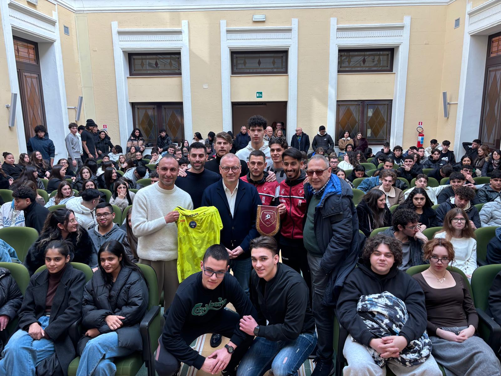 studenti palazzo alvaro