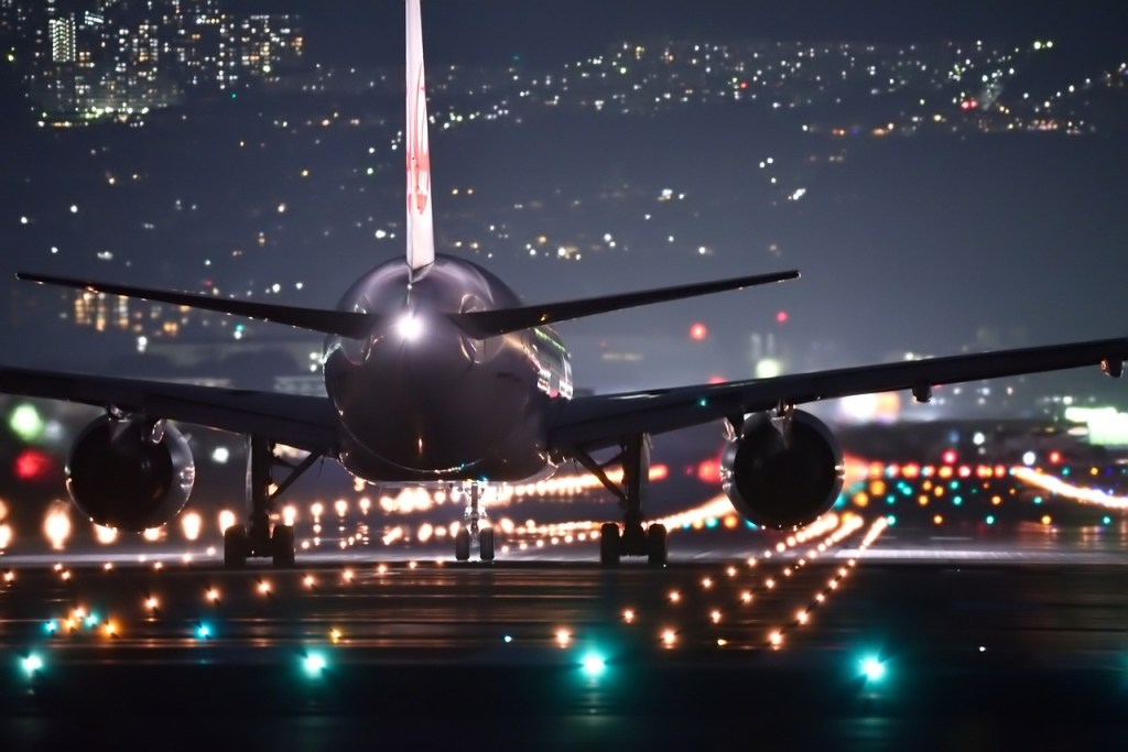 Il trasporto aereo italiano è in crisi. Ecco le ragioni dei record di disservizi del 2025