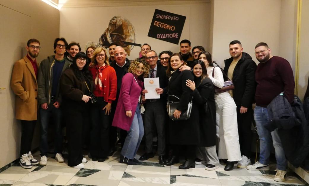 Primarie csx, Battaglia incontra i Giovani Dem: ‘Vi sprono a fare politica, riguarda ogni aspetto della nostra vita’ – FOTO