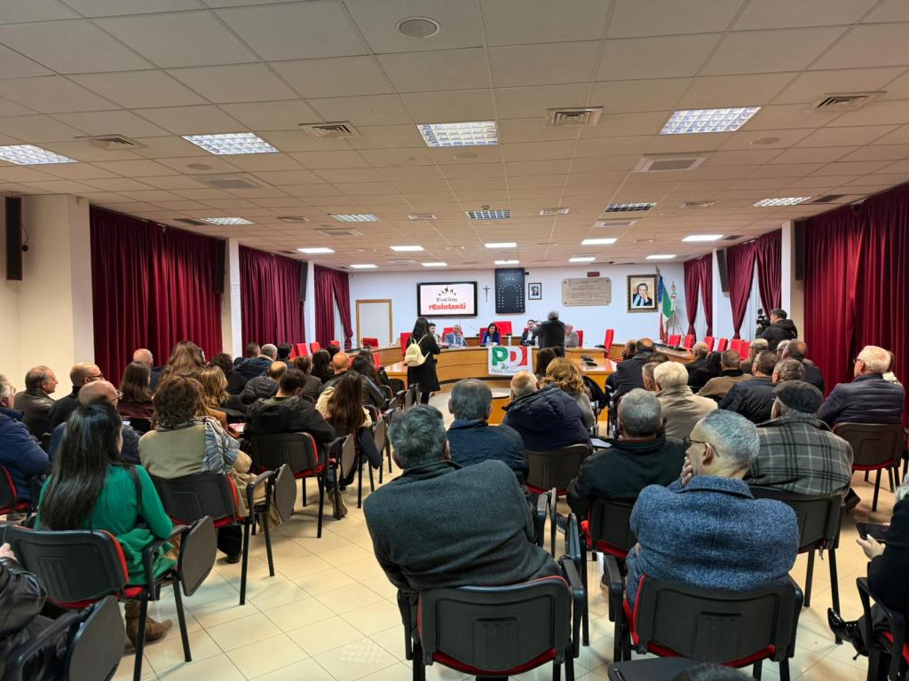 Fucine rEsistenti ()