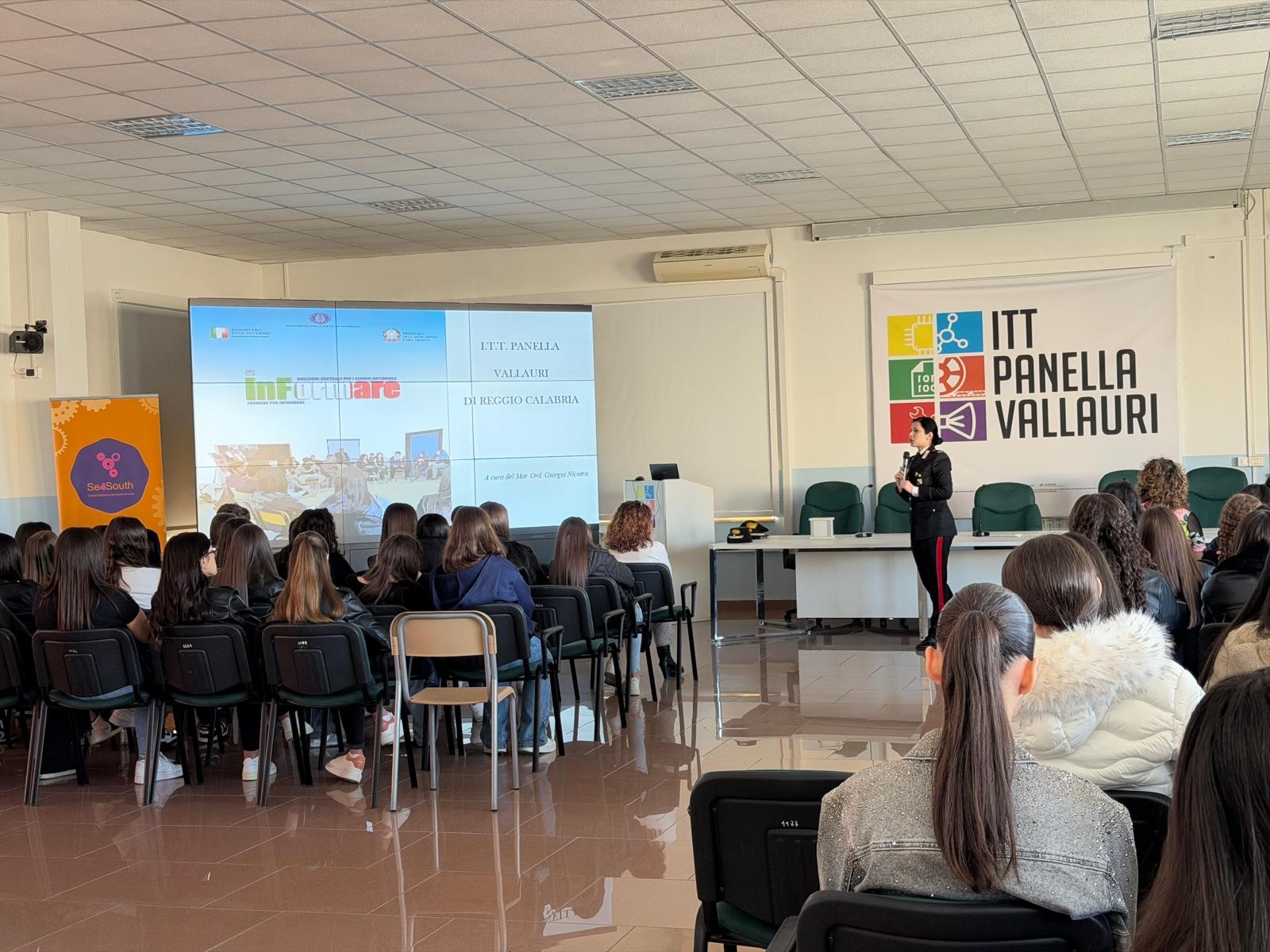 carabinieri studenti panella vallauri