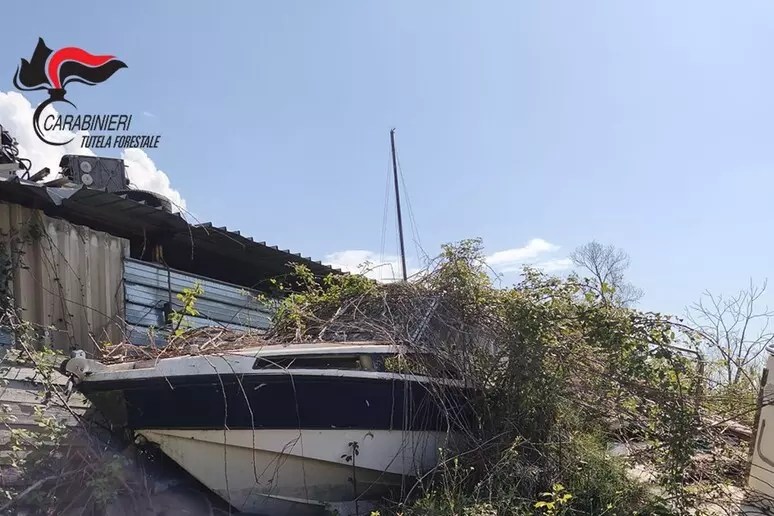 cc sequestro azienda rimessaggio