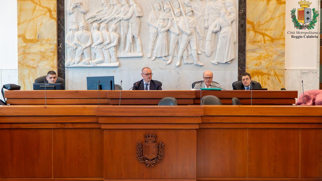 Consiglio metropolitano di Reggio, ok a 48 interventi di riqualificazione urbana e sicurezza