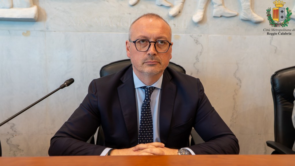 consiglio metropolitano versace