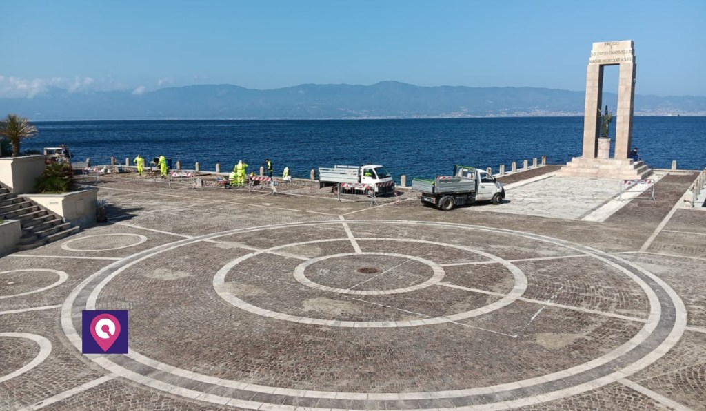 Reggio, proseguono i lavori degli operai di Castore all’Arena – FOTO