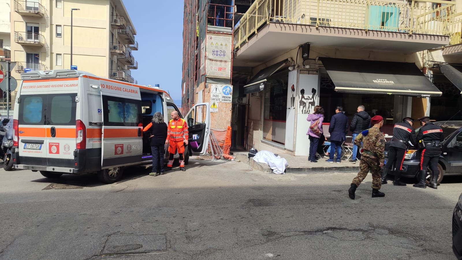 malore strada decesso anziano