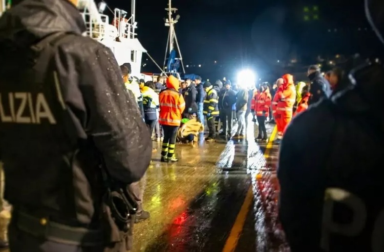 nave migranti soccorsi