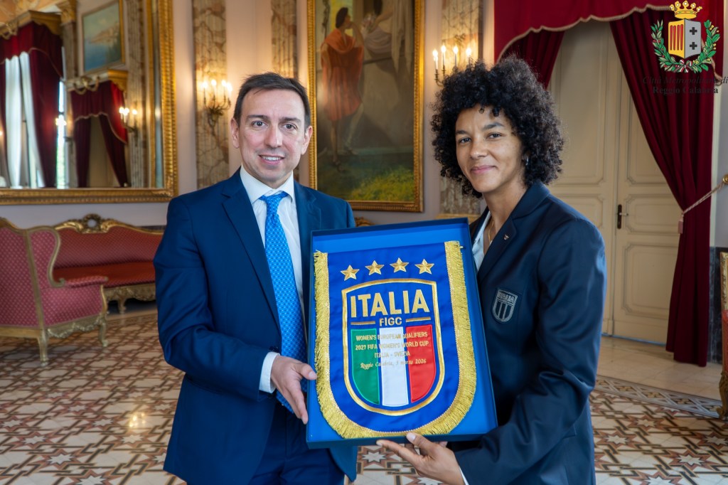 Reggio, ricevuta a Palazzo Alvaro la campionessa della nazionale Sara Gama